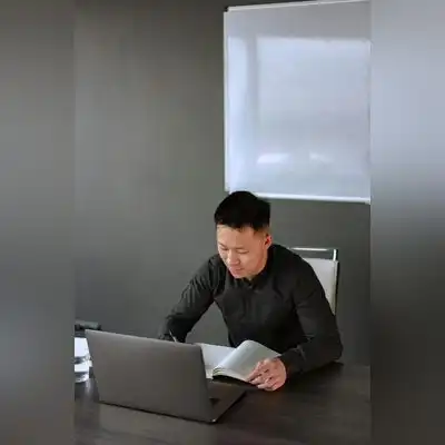 卫德德